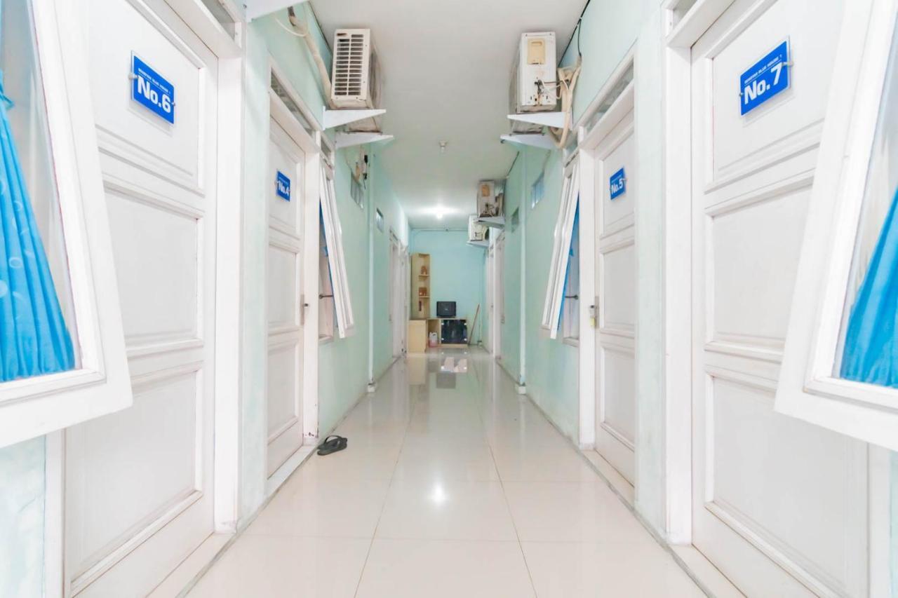 Reddoorz Syariah At Jl Pangeran Hidayatullah Cianjur Hotel Exterior photo